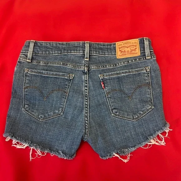LEVIS 711 Skinny Short Size 27 - Picture 1 of 5